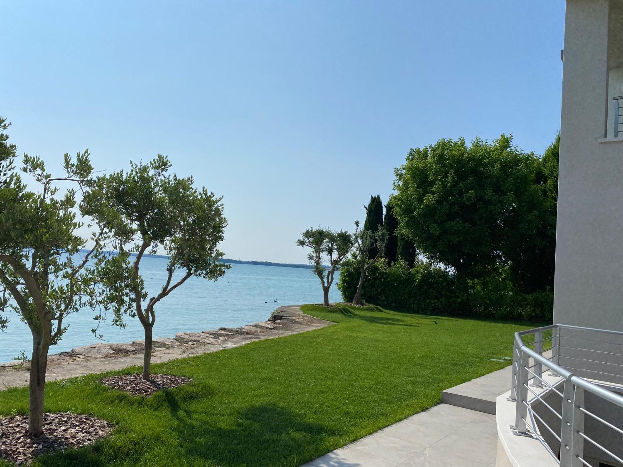 Sirmio Apartments - Darsena Stay Sirmione Zewnętrze zdjęcie
