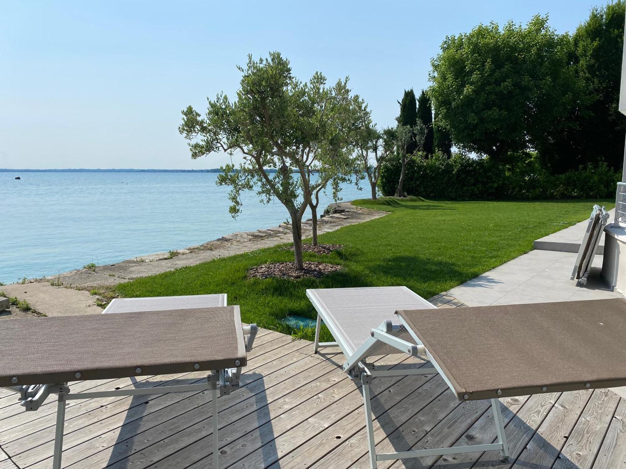 Sirmio Apartments - Darsena Stay Sirmione Zewnętrze zdjęcie