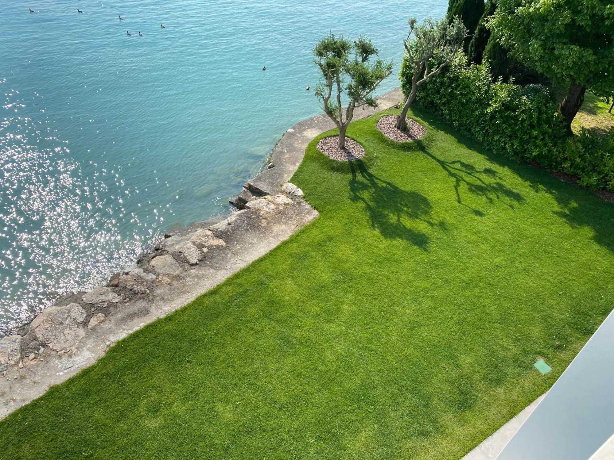Sirmio Apartments - Darsena Stay Sirmione Zewnętrze zdjęcie