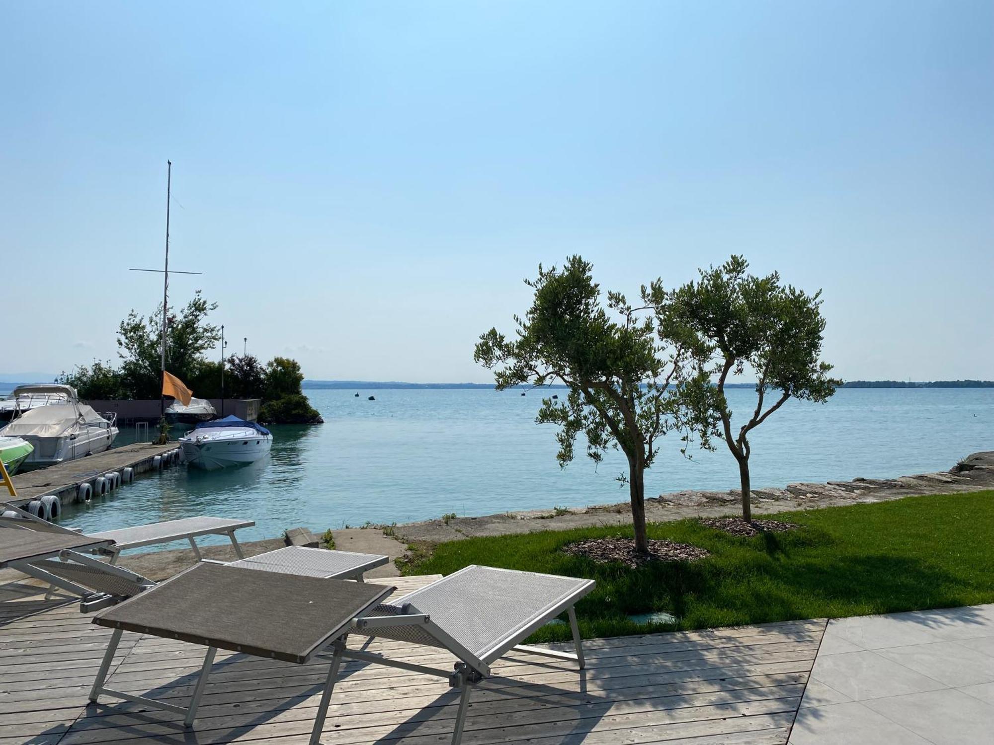 Sirmio Apartments - Darsena Stay Sirmione Zewnętrze zdjęcie