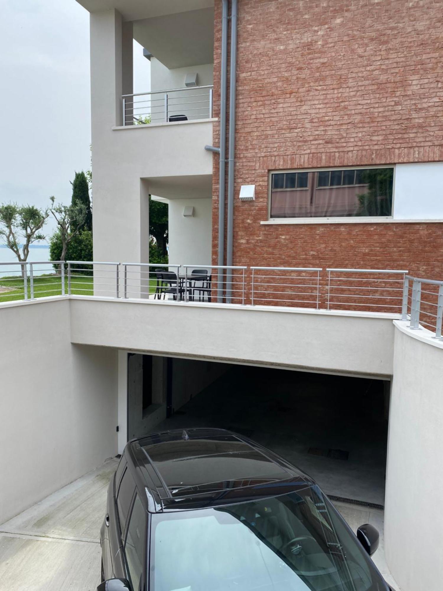 Sirmio Apartments - Darsena Stay Sirmione Zewnętrze zdjęcie