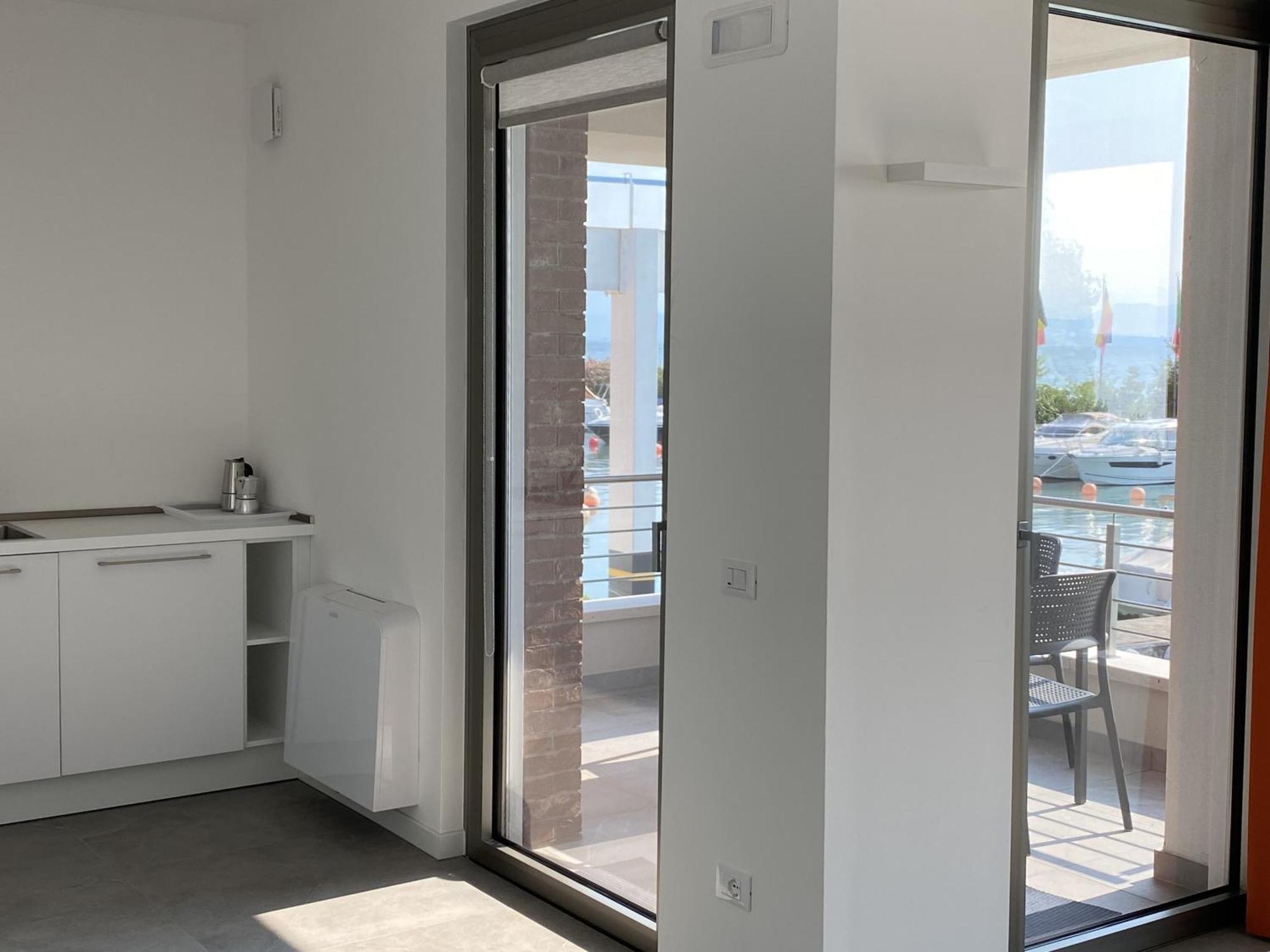 Sirmio Apartments - Darsena Stay Sirmione Zewnętrze zdjęcie