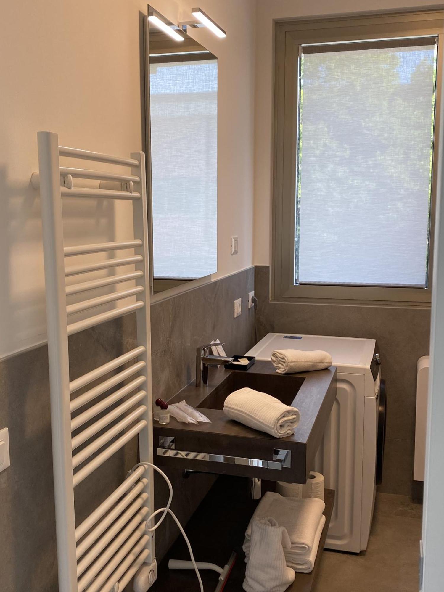 Sirmio Apartments - Darsena Stay Sirmione Zewnętrze zdjęcie