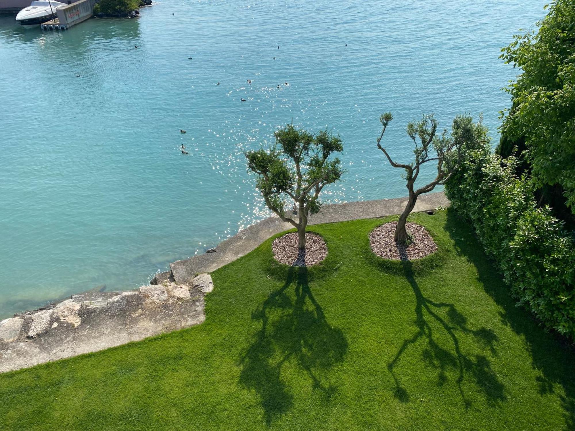 Sirmio Apartments - Darsena Stay Sirmione Zewnętrze zdjęcie